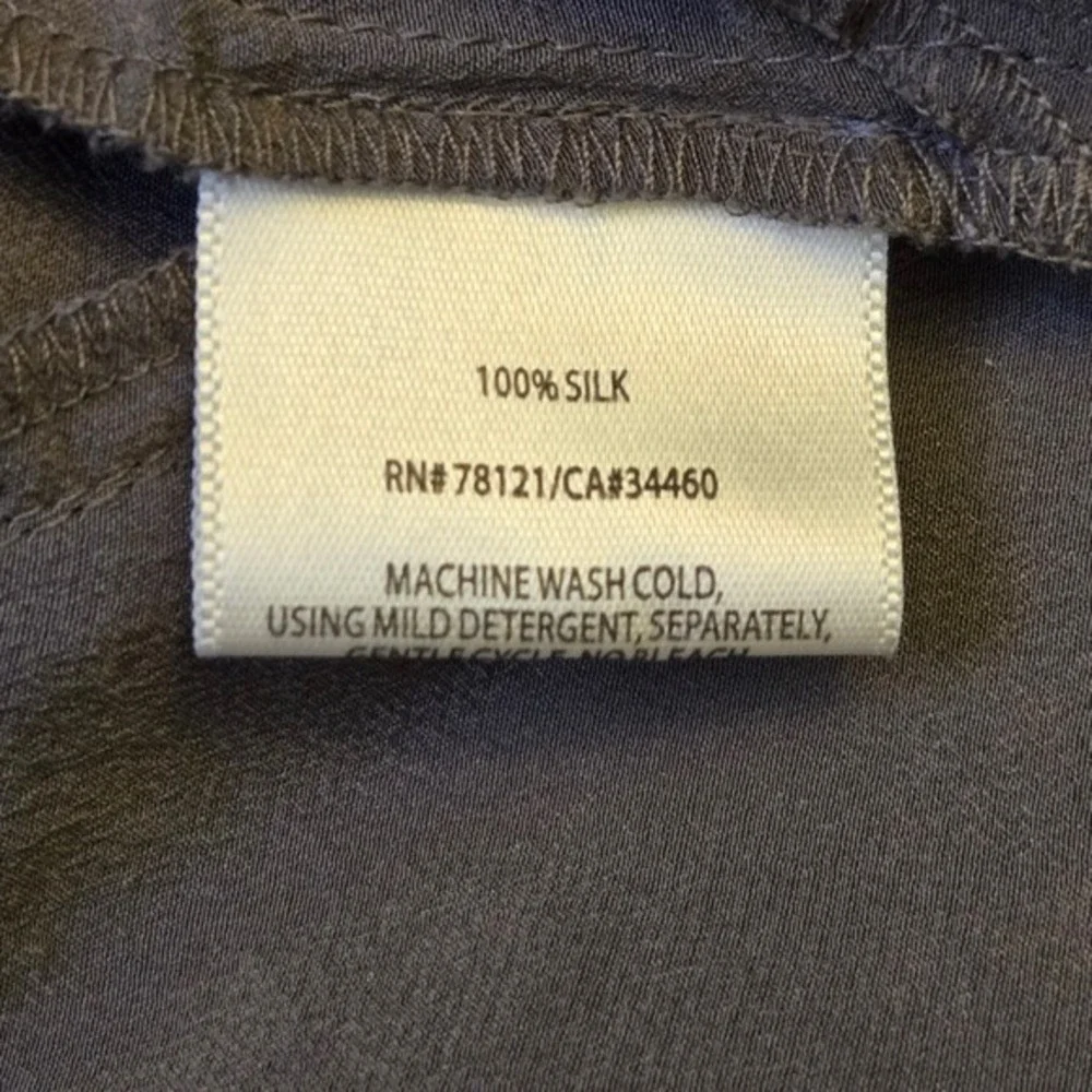 Eileen Fisher Silk Crepe de Chine Round Neck Easy Top Gray L Quiet Luxury NWT - Picture 11 of 11